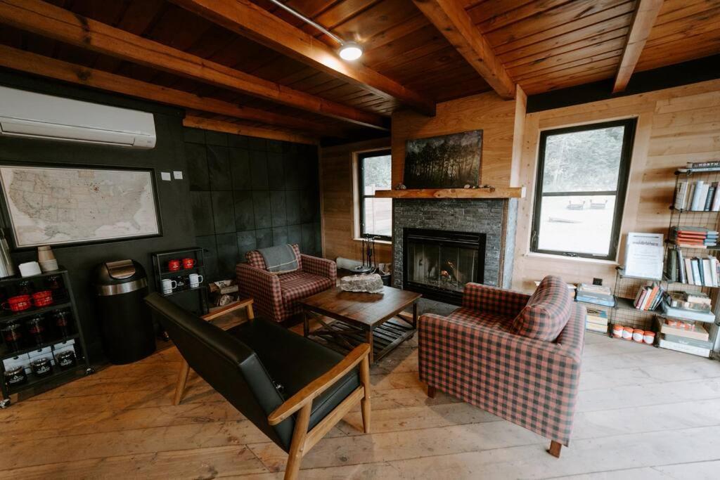 North Shore Camping Company Beaver Bay Eksteriør bilde